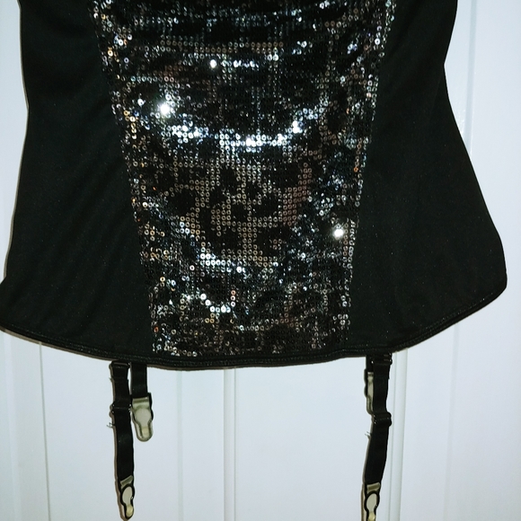 Dreamgirl black and silver sequined bustier corset - Picture 2 of 6